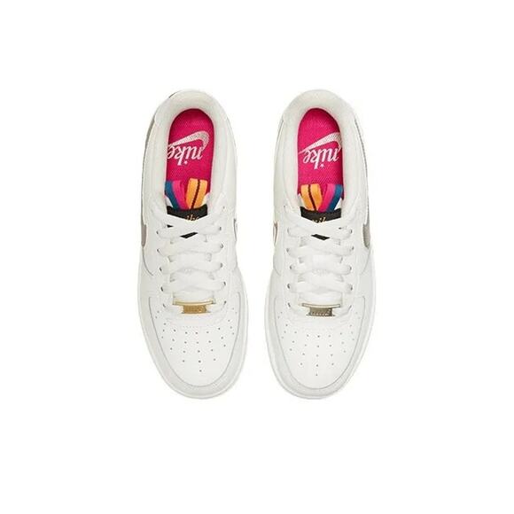 NEW Nike Air Force 1 LV8 Swoosh GS 6Y/Women’s 7.5 Silver Gold DH9595-001 - Picture 5 of 9